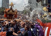 mikoshi.jpg (11266 �o�C�g)
